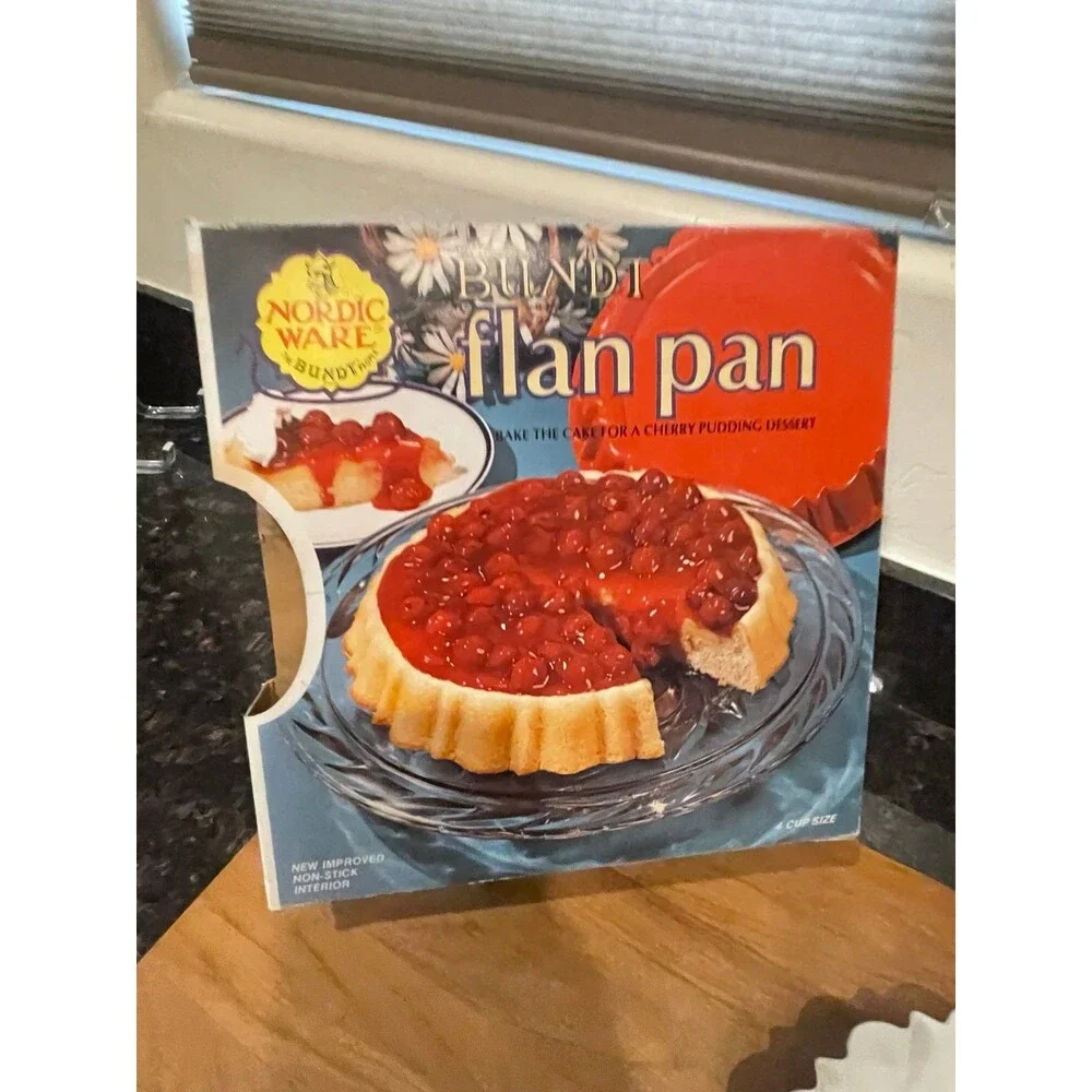 Vintage Nordic Ware Bundt Flan Pan Non-Stick